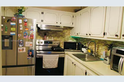 389 Tilford R #389, Deerfield Beach, FL 33442 - Photo 8
