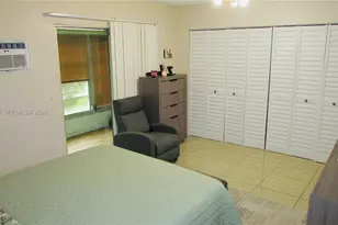 389 Tilford R, Deerfield Beach, FL 33442 - Photo 10