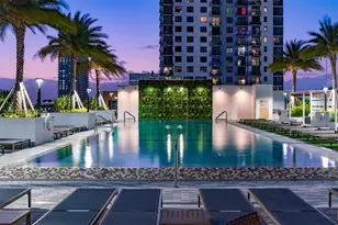 650 NE 2nd Ave, Miami, FL 33132 - Photo 2