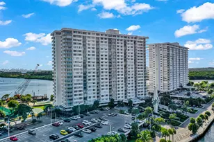 300 Bayview Dr, Sunny Isles Beach, FL 33160 - Photo 2