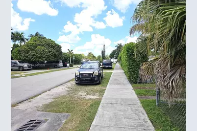 15451 SW 289th Ter, Homestead, FL 33033 - Photo 10