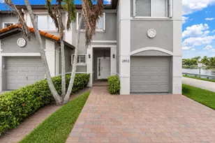 2802 SW 128th Way, Miramar, FL 33027 - Photo 2