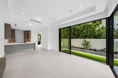 2710 S Le Jeune Rd, Coral Gables, FL 33134 - Photo 18