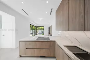 2710 S Le Jeune Rd, Coral Gables, FL 33134 - Photo 14