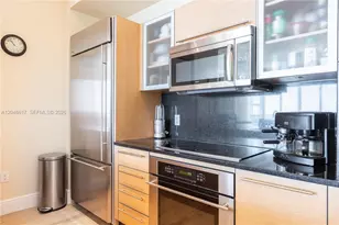 950 Brickell Bay Dr, Miami, FL 33131 - Photo 12