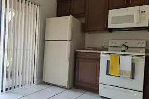 300 E Club Cir, Boca Raton, FL 33487 - Photo 16