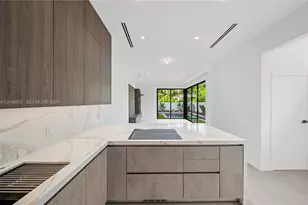 2712 S Le Jeune Rd, Coral Gables, FL 33134 - Photo 16