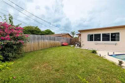 6870 Pershing St, Hollywood, FL 33024 - Photo 40