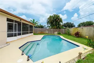 6870 Pershing St, Hollywood, FL 33024 - Photo 1