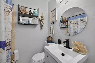 1230 NW 84th Ter, Miami, FL 33147 - Photo 18
