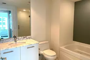 500 Brickell Ave, Miami, FL 33131 - Photo 22