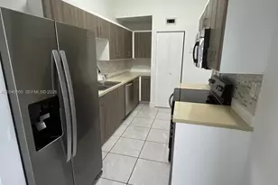 15545 N Miami Lakeway N, Miami Lakes, FL 33014 - Photo 10