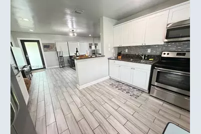 3351 NE 12th Ter, Pompano Beach, FL 33064 - Photo 16