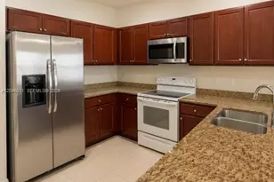 8879 SW 227th Terrace, Cutler Bay, FL 33190 - Photo 4