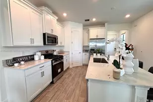10660 NW Wilgrove Lane, Port Saint Lucie, FL 34987 - Photo 10