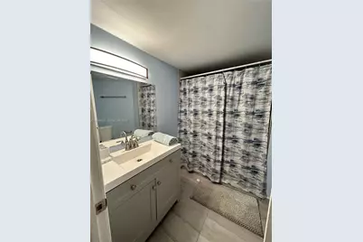9421 Fontainebleau Blvd #202-35, Miami, FL 33172 - Photo 10