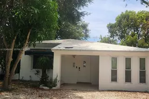 2174 NE 182nd St, North Miami Beach, FL 33162 - Photo 2