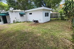 2174 NE 182nd St, North Miami Beach, FL 33162 - Photo 20