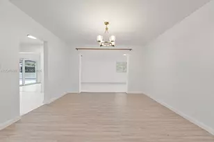 7982 SW 89th St, Miami, FL 33156 - Photo 8