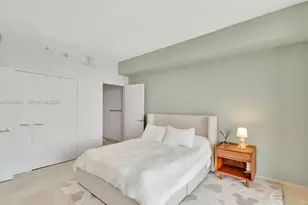 88 SW 7th St, Miami, FL 33130 - Photo 16
