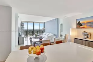 88 SW 7th St, Miami, FL 33130 - Photo 4