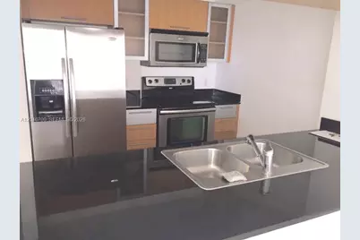 1750 N Bayshore Dr #5105, Miami, FL 33132 - Photo 2