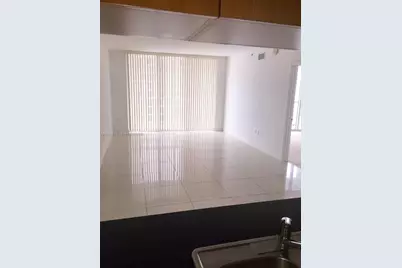 1750 N Bayshore Dr #5105, Miami, FL 33132 - Photo 4