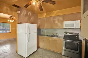 3560 NW 95th St, Miami, FL 33147 - Photo 8