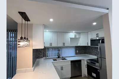 17021 N Bay Rd #124, Sunny Isles Beach, FL 33160 - Photo 2