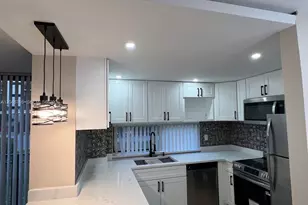 17021 N Bay Rd, Sunny Isles Beach, FL 33160 - Photo 2