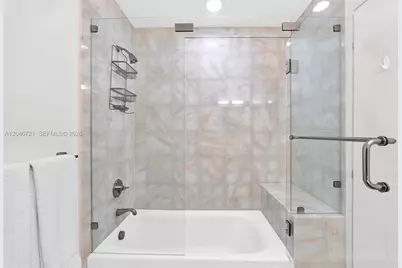50 S Pointe Dr #2702, Miami Beach, FL 33139 - Photo 32