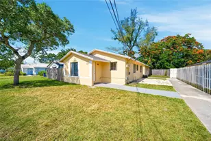 20117 SW 88th Ct, Cutler Bay, FL 33189 - Photo 2