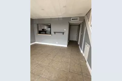 18051 NW 68th Ave #K-204, Hialeah, FL 33015 - Photo 4
