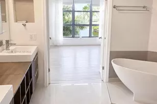 3530 Mystic Pointe Dr, Aventura, FL 33180 - Photo 16
