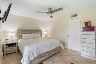 9101 Sunrise Lakes Blvd, Sunrise, FL 33322 - Photo 10