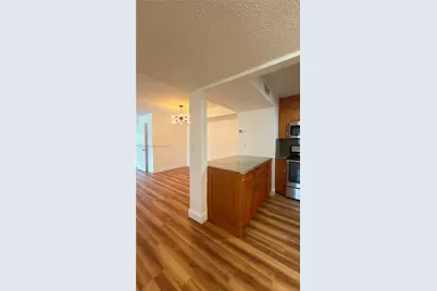 469 NE 207th Ln #101, Miami, FL 33179 - Photo 8