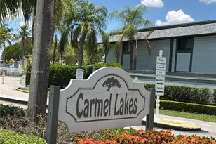 469 NE 207th Ln, Miami, FL 33179 - Photo 2