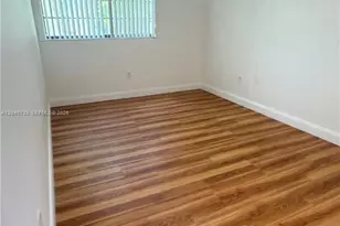 469 NE 207th Ln, Miami, FL 33179 - Photo 22