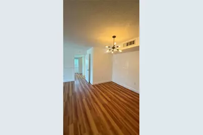 469 NE 207th Ln #101, Miami, FL 33179 - Photo 12