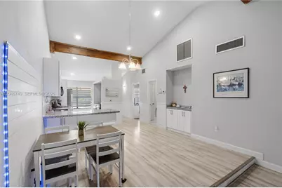 10311 Laurel Ct, Pembroke Pines, FL 33026 - Photo 38