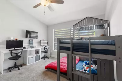 10311 Laurel Ct, Pembroke Pines, FL 33026 - Photo 16