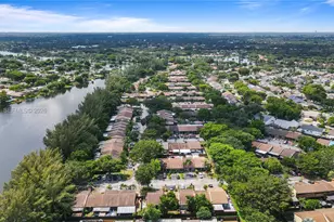 10311 Laurel Ct, Pembroke Pines, FL 33026 - Photo 54