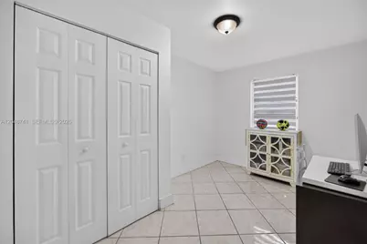 738 SW 7th Ter, Florida City, FL 33034 - Photo 14