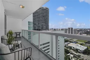 1800 N Bayshore Dr, Miami, FL 33132 - Photo 26