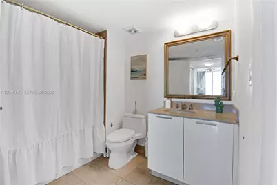 1800 N Bayshore Dr #4106, Miami, FL 33132 - Photo 18