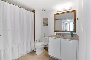 1800 N Bayshore Dr, Miami, FL 33132 - Photo 18