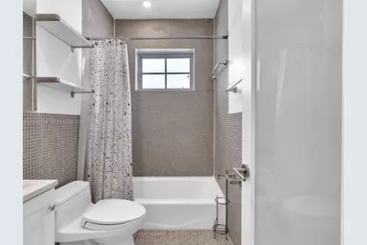 1045 Lenox Ave #12, Miami Beach, FL 33139 - Photo 14