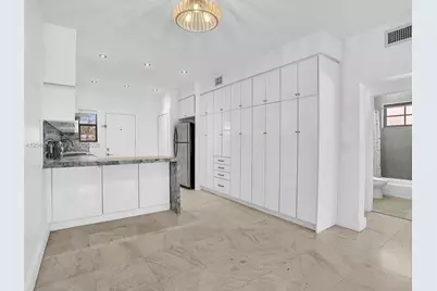 1045 Lenox Ave #12, Miami Beach, FL 33139 - Photo 6