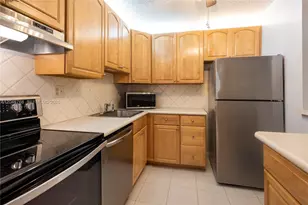 10789 W Clairmont Cir, Tamarac, FL 33321 - Photo 8