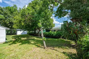 2371 NW 85th St, Miami, FL 33147 - Photo 12